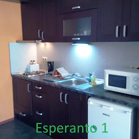 شقة Esperanto