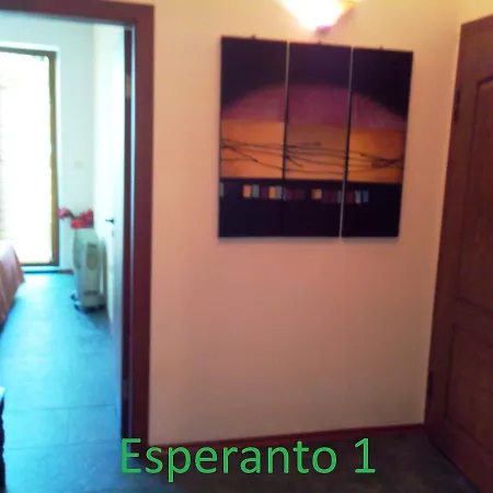 Esperanto Apartment *