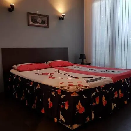 Esperanto Apartament *