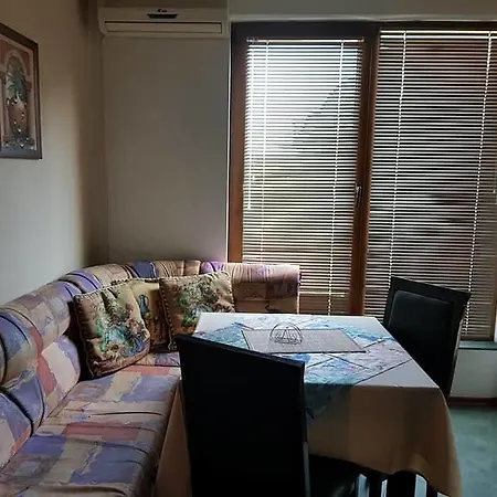 Esperanto Apartament *
